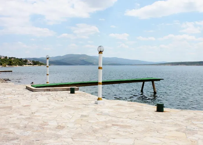 With A Parking Space Maslenica, Novigrad - 6572 *