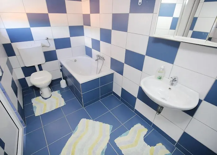 With A Parking Space Maslenica, Novigrad - 6572 마슬레니차