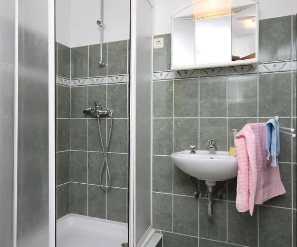 With A Parking Space Maslenica, Novigrad - 6572 *